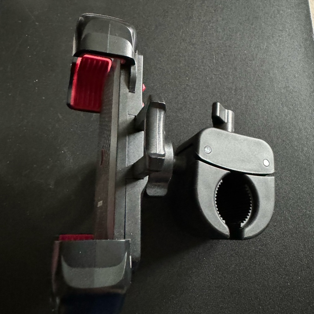 Joyroom motorcycle cellphone mount - Picture 2 of 5